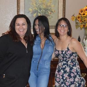 Meet your Posher, Alma